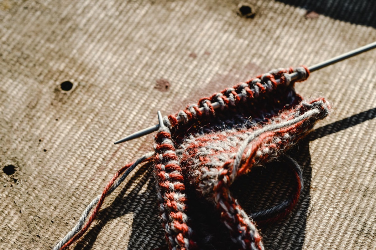 knitting needles en yarn