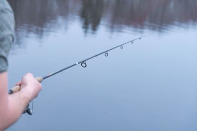 新手必看！如何選擇適合你的第一套釣魚裝備組合完整指南